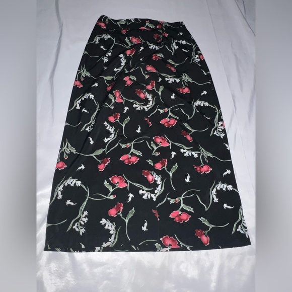 Cleveland Street Size 10 Skirt Wrap Floral Length 34” Poly M1 - Picture 1 of 5